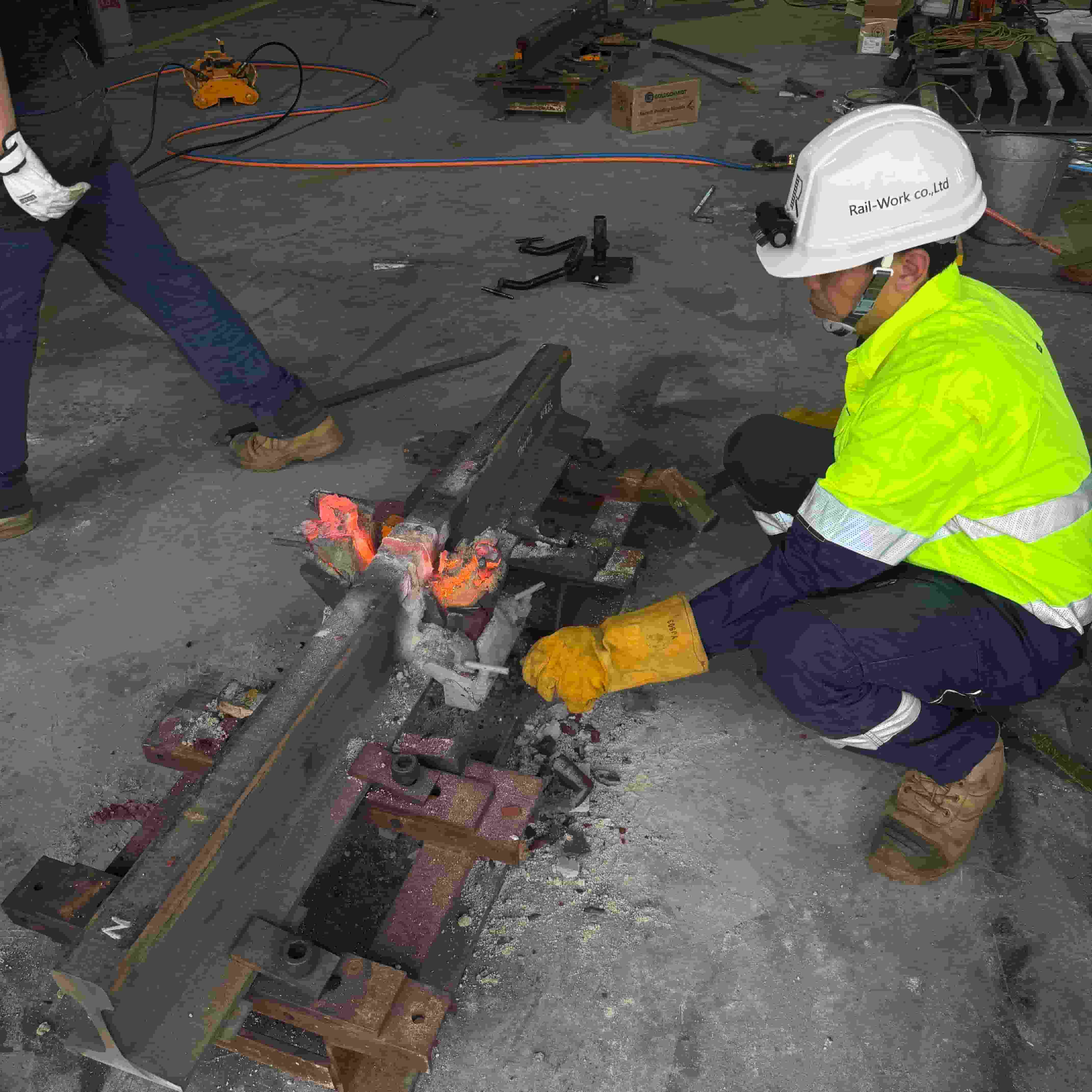 Thermite welding training鋁熱焊訓練